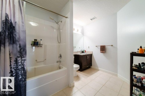 412 16235 51 Street, Edmonton, AB - Indoor Photo Showing Bathroom