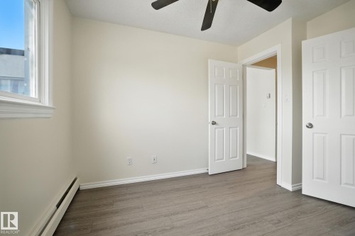 306 10160 83 Avenue, Edmonton, AB - Indoor Photo Showing Other Room