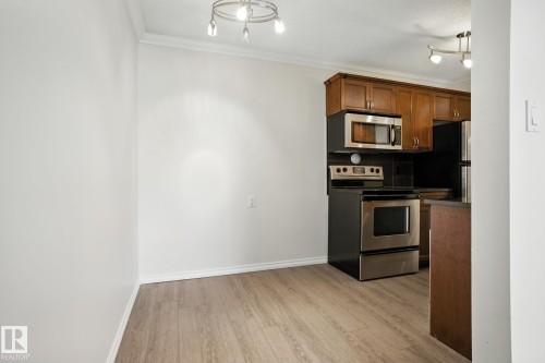 306 10160 83 Avenue, Edmonton, AB - Indoor Photo Showing Kitchen