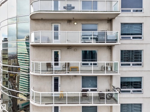 3002 10152 104 Street, Edmonton, AB - Outdoor