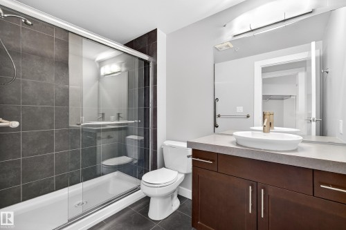 3002 10152 104 Street, Edmonton, AB - Indoor Photo Showing Bathroom