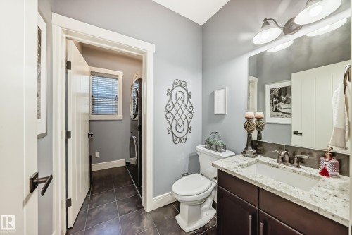 3411 8 Street, Edmonton, AB - Indoor Photo Showing Bathroom