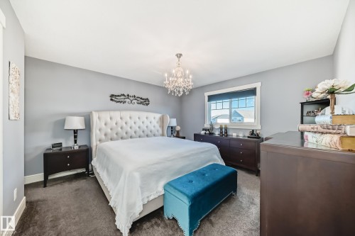 3411 8 Street, Edmonton, AB - Indoor Photo Showing Bedroom
