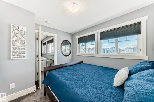 3411 8 Street, Edmonton, AB - Indoor Photo Showing Bedroom