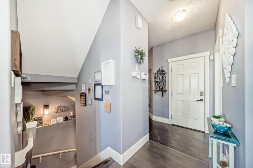 3411 8 Street, Edmonton, AB - Indoor Photo Showing Other Room