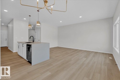 1142 South Creek Wynd, Stony Plain, AB - Indoor Photo Showing Kitchen
