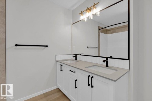 1142 South Creek Wynd, Stony Plain, AB - Indoor