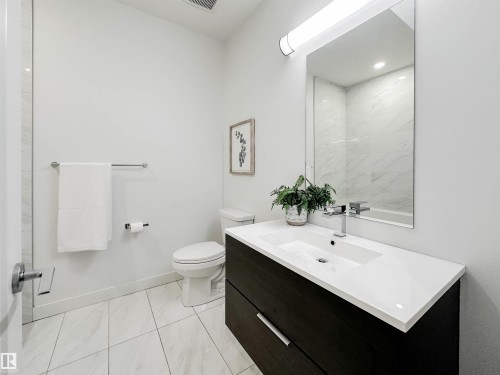14 100 Jensen Boulevard, St. Albert, AB - Indoor Photo Showing Bathroom
