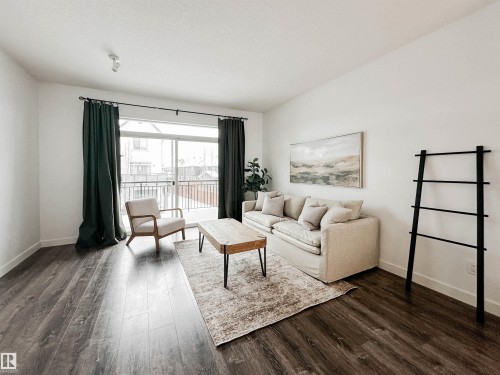 14 100 Jensen Boulevard, St. Albert, AB - Indoor Photo Showing Living Room