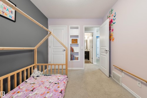 346 Secord Boulevard, Edmonton, AB - Indoor