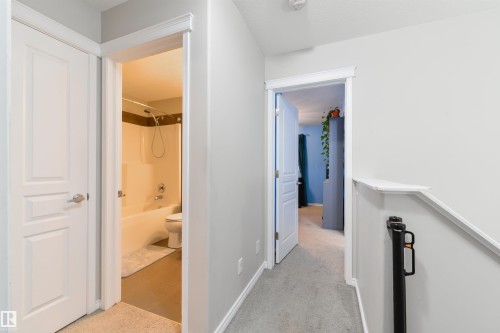 346 Secord Boulevard, Edmonton, AB - Indoor Photo Showing Other Room