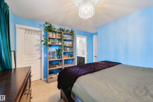 346 Secord Boulevard, Edmonton, AB - Indoor Photo Showing Bedroom