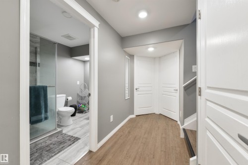 346 Secord Boulevard, Edmonton, AB - Indoor