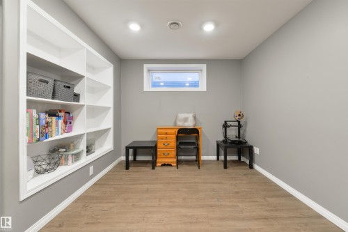 346 Secord Boulevard, Edmonton, AB - Indoor