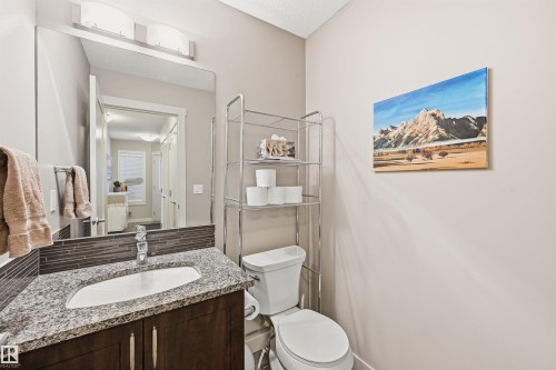 140 Axbridge Gate, Sherwood Park, AB - Indoor Photo Showing Bathroom