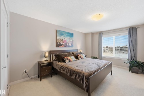 140 Axbridge Gate, Sherwood Park, AB - Indoor Photo Showing Bedroom