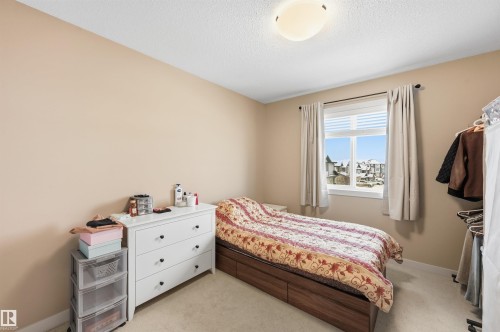 140 Axbridge Gate, Sherwood Park, AB - Indoor Photo Showing Bedroom