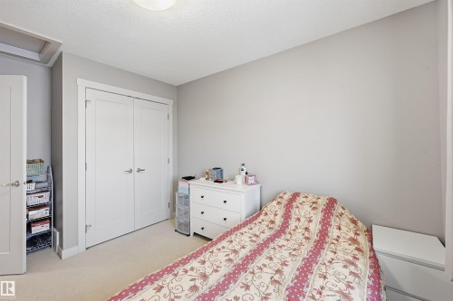 140 Axbridge Gate, Sherwood Park, AB - Indoor Photo Showing Bedroom