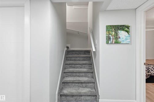 140 Axbridge Gate, Sherwood Park, AB - Indoor Photo Showing Other Room