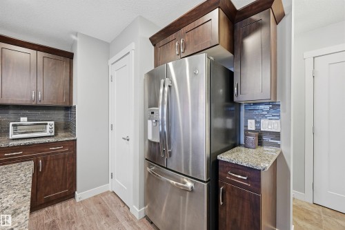 140 Axbridge Gate, Sherwood Park, AB - Indoor Photo Showing Kitchen