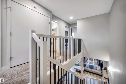 98 Kingsbury Circle, Spruce Grove, AB - Indoor Photo Showing Other Room