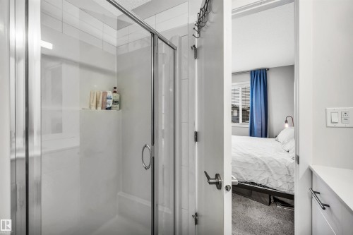 98 Kingsbury Circle, Spruce Grove, AB - Indoor Photo Showing Bathroom