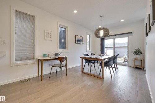 10411 144 Street, Edmonton, AB - Indoor Photo Showing Dining Room