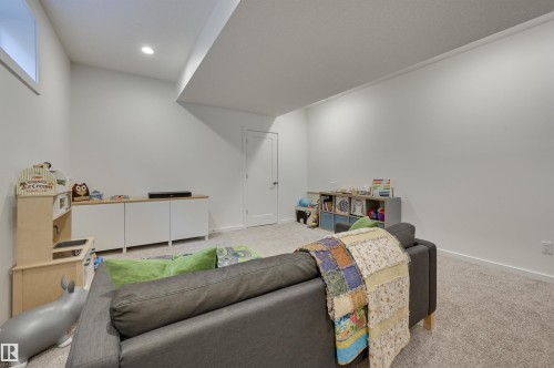 10411 144 Street, Edmonton, AB - Indoor