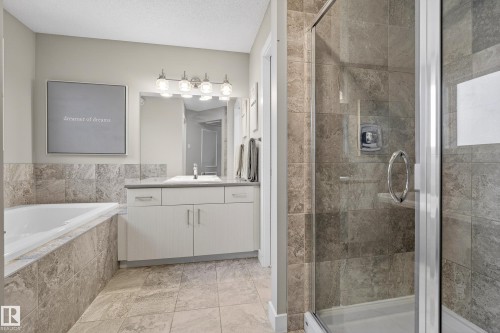 1222 164A Street, Edmonton, AB - Indoor Photo Showing Bathroom