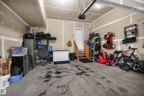 1222 164A Street, Edmonton, AB - Indoor Photo Showing Garage