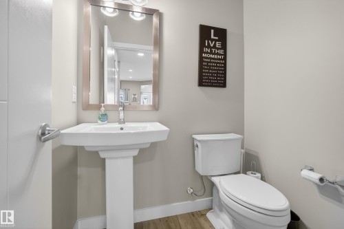 1222 164A Street, Edmonton, AB - Indoor Photo Showing Bathroom