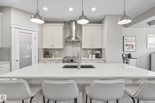 1222 164A Street, Edmonton, AB - Indoor Photo Showing Kitchen With Upgraded Kitchen
