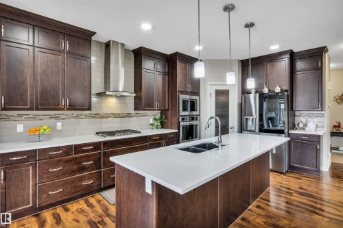 5512 Allbright Square, Edmonton, AB - Indoor Photo Showing Kitchen With Double Sink With Upgraded Kitchen