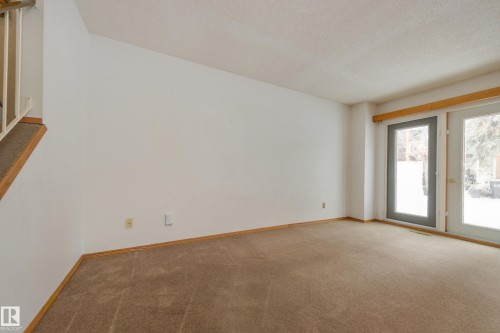 13449 40 Street, Edmonton, AB - Indoor Photo Showing Other Room