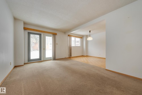 13449 40 Street, Edmonton, AB - Indoor Photo Showing Other Room