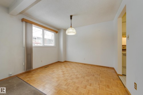 13449 40 Street, Edmonton, AB - Indoor Photo Showing Other Room