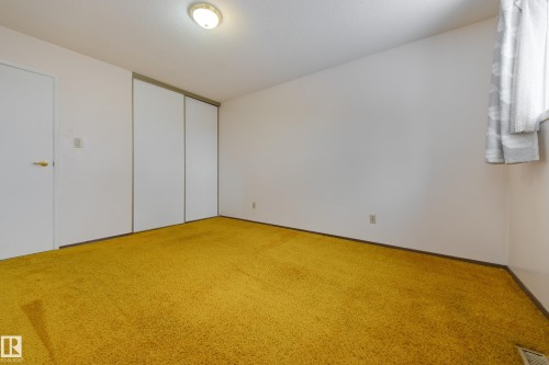 13449 40 Street, Edmonton, AB - Indoor Photo Showing Other Room