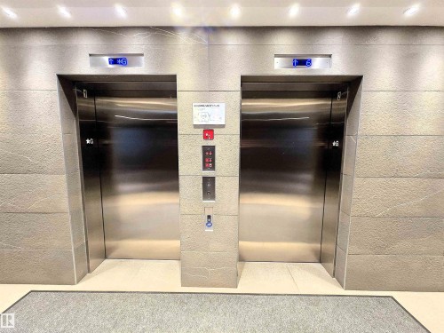 606 2606 109 Street, Edmonton, AB - Indoor Photo Showing Other Room