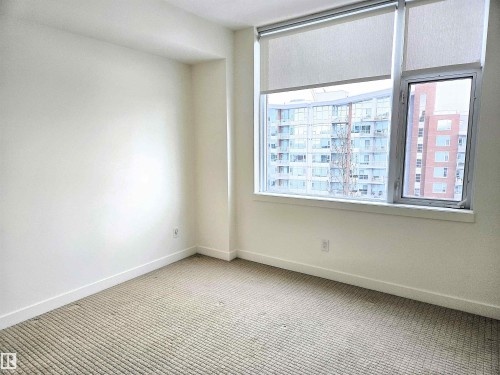 606 2606 109 Street, Edmonton, AB - Indoor Photo Showing Other Room