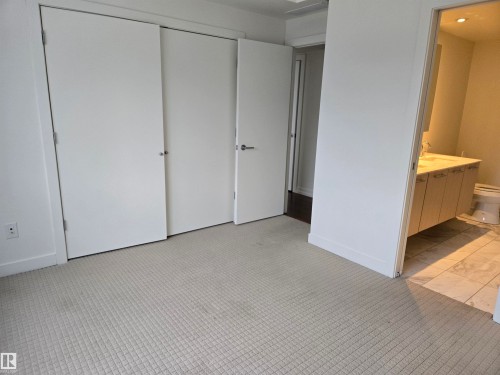 606 2606 109 Street, Edmonton, AB - Indoor Photo Showing Other Room