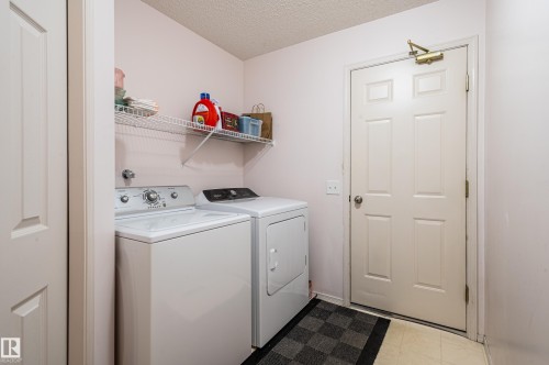 31 Harwood Drive, St. Albert, AB - Indoor Photo Showing Laundry Room