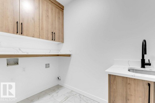 6032 19 Street, Rural Leduc County, AB - Indoor Photo Showing Other Room