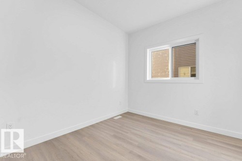 6032 19 Street, Rural Leduc County, AB - Indoor Photo Showing Other Room