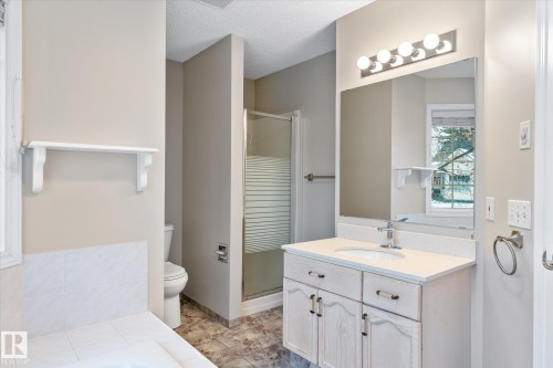 4 90 Liberton Drive, St. Albert, AB - Indoor Photo Showing Bathroom