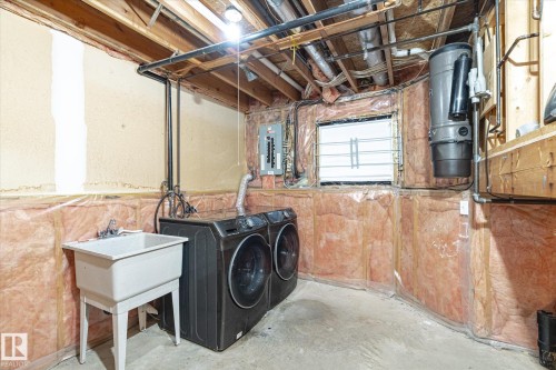 4 90 Liberton Drive, St. Albert, AB - Indoor Photo Showing Laundry Room