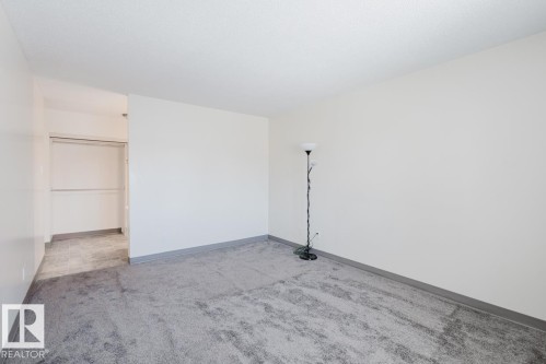 Edmonton, AB - Indoor Photo Showing Other Room