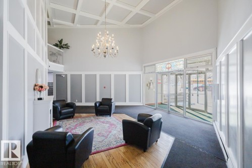 Edmonton, AB - Indoor Photo Showing Other Room