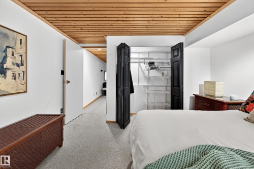 11627 76 Avenue, Edmonton, AB - Indoor Photo Showing Bedroom