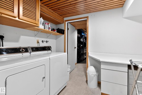 11627 76 Avenue, Edmonton, AB - Indoor Photo Showing Laundry Room