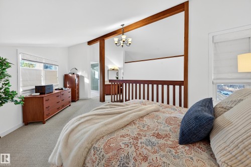 11627 76 Avenue, Edmonton, AB - Indoor Photo Showing Bedroom